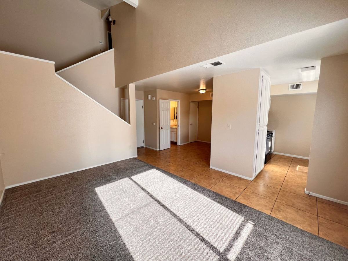 Apartment for rent at 8106 Laborough Dr, Bakersfield, CA 93311