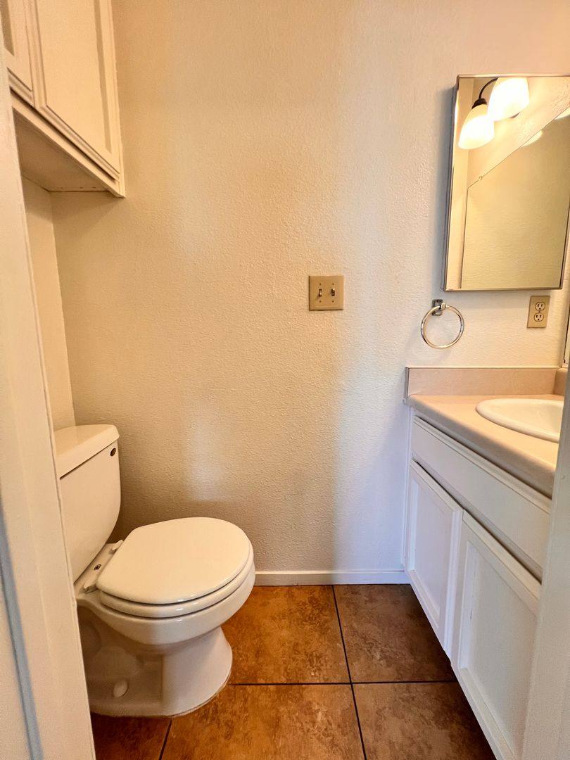 Apartment for rent at 8106 Laborough Dr, Bakersfield, CA 93311