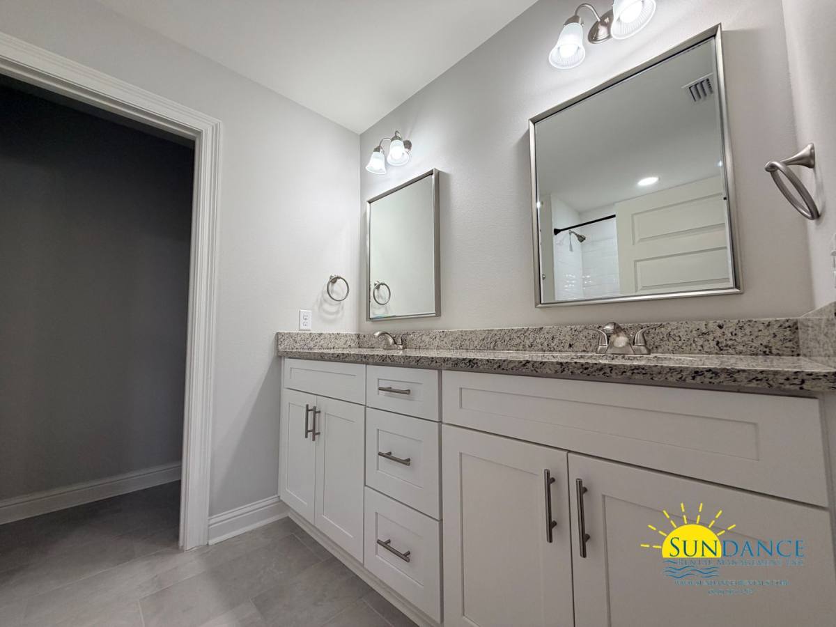 Townhouse for rent at 691 Woodlawn Ave, Fort Walton Beach, FL 32547