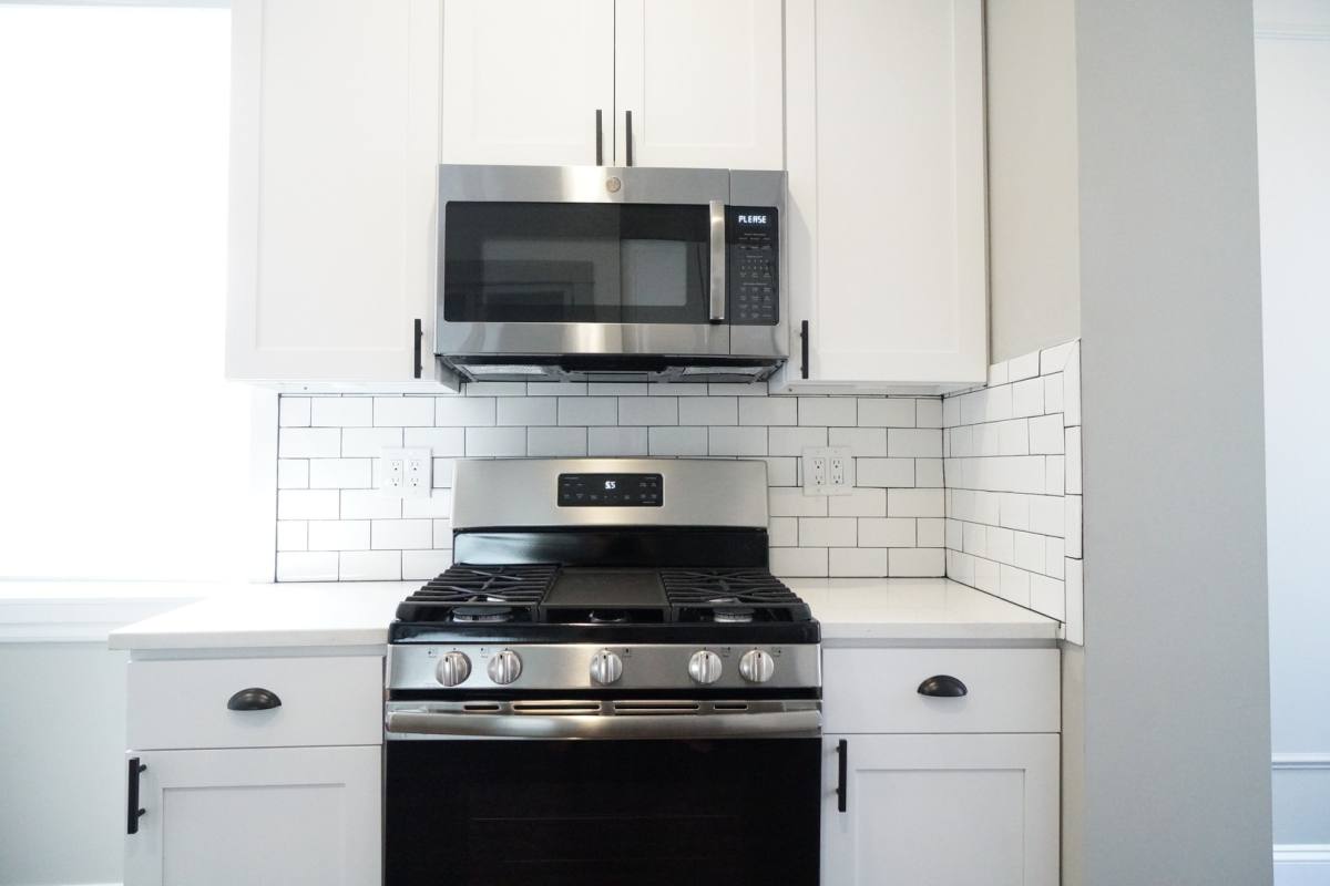 Apartment for rent at 2544 N Avers Ave, Chicago, IL 60647