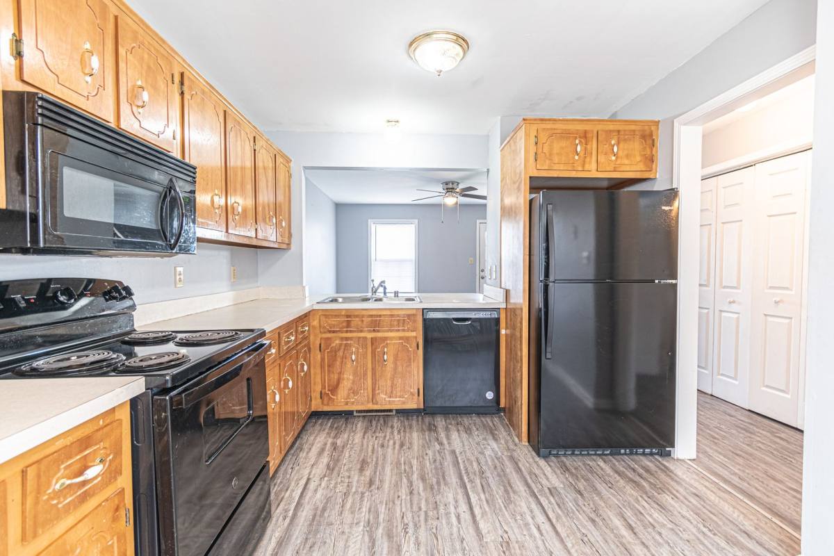 Townhouse for rent at 203 Tree Line Dr, Oak Grove, KY 42262