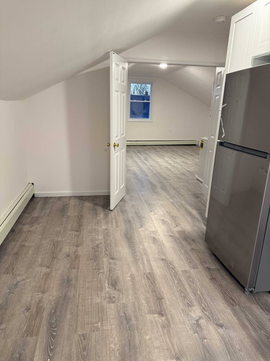 Apartment for rent at 410 W Holly Ave #G, Pitman, NJ 08071