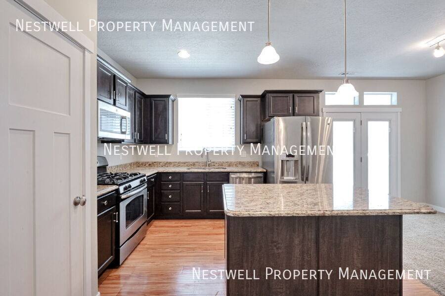 Townhouse for rent at 11279 S Sweet Pea Lane, South Jordan, UT 84095