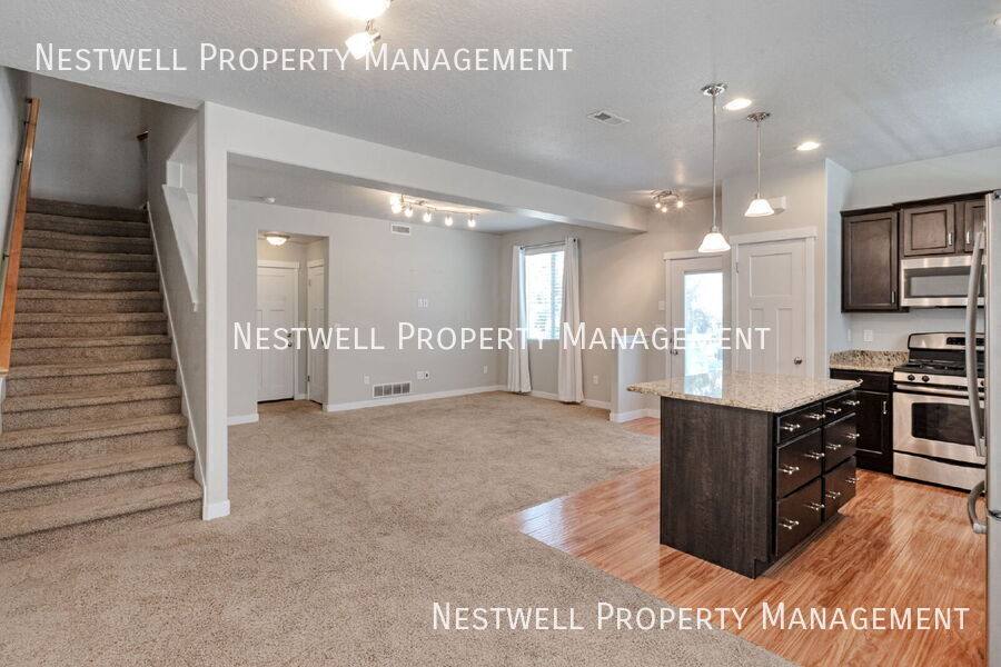 Townhouse for rent at 11279 S Sweet Pea Lane, South Jordan, UT 84095