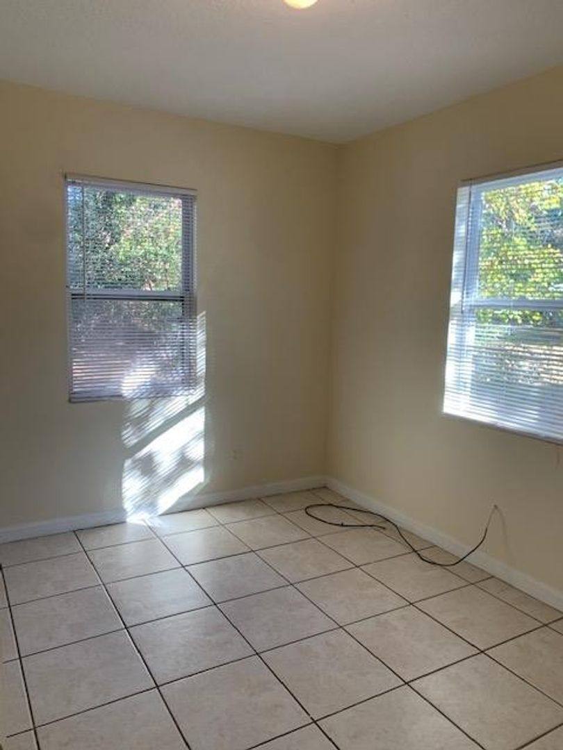 House for rent at 722 E Brookwood Place, Valdosta, GA 31601