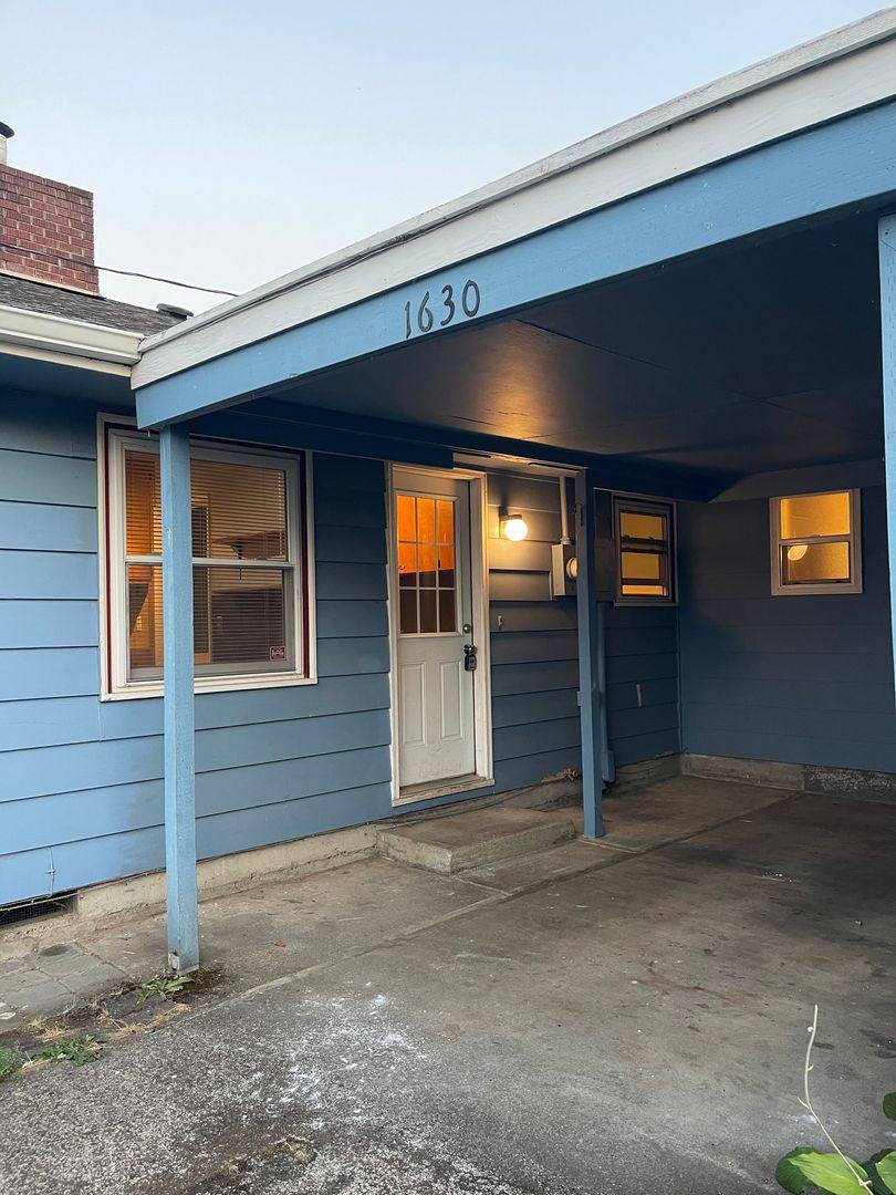 House for rent at 1630 15th Ave SW, Albany, OR 97321