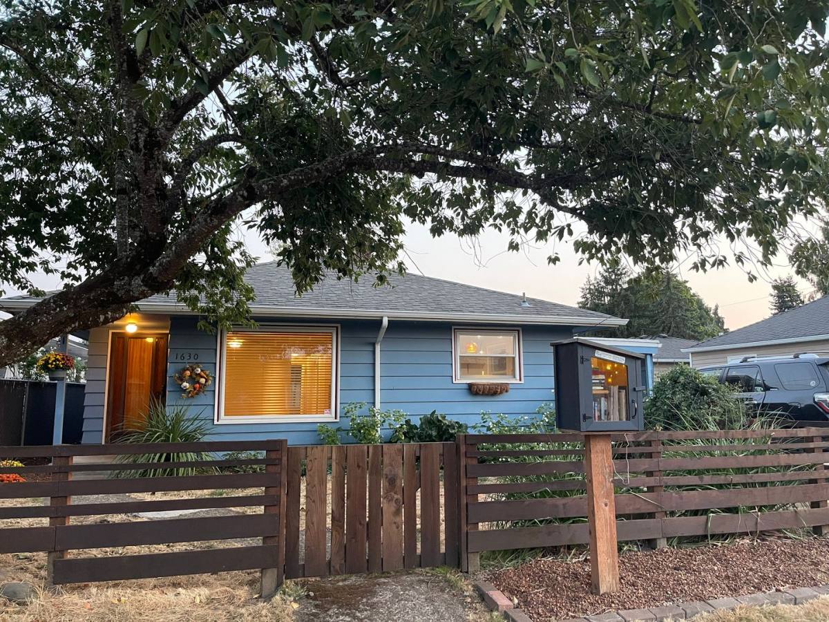 House for rent at 1630 15th Ave SW, Albany, OR 97321