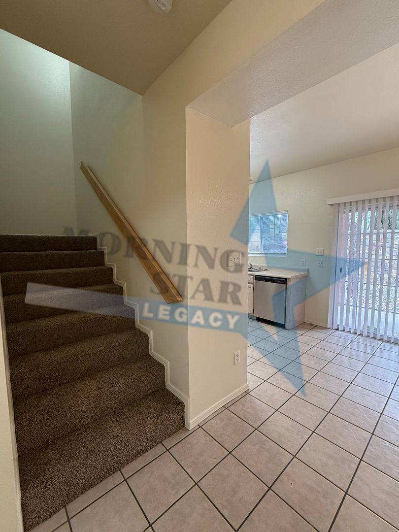 Townhouse for rent at 450 Ithaca Court, Las Cruces, NM 88011