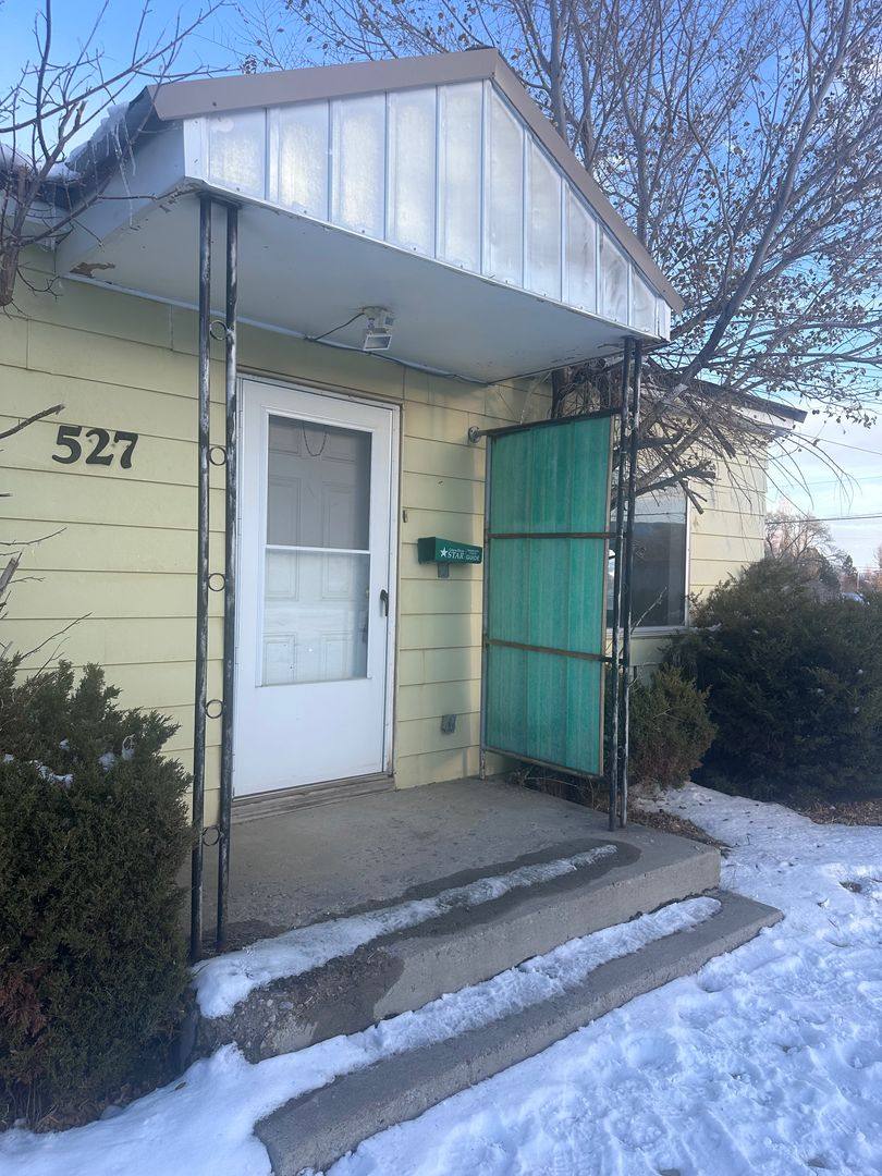 Apartment for rent at 527 Jensen St, Green River, WY 82935