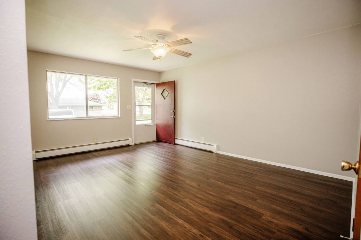 Apartment for rent at 5750 Winona Dr, Toledo, OH 43613