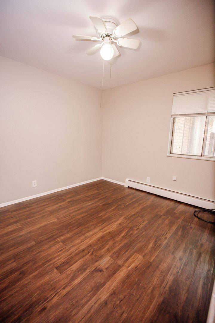 Apartment for rent at 5750 Winona Dr, Toledo, OH 43613