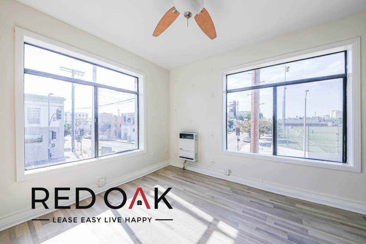 Condo for rent at 692 Valencia St #309, Los Angeles, CA 90017