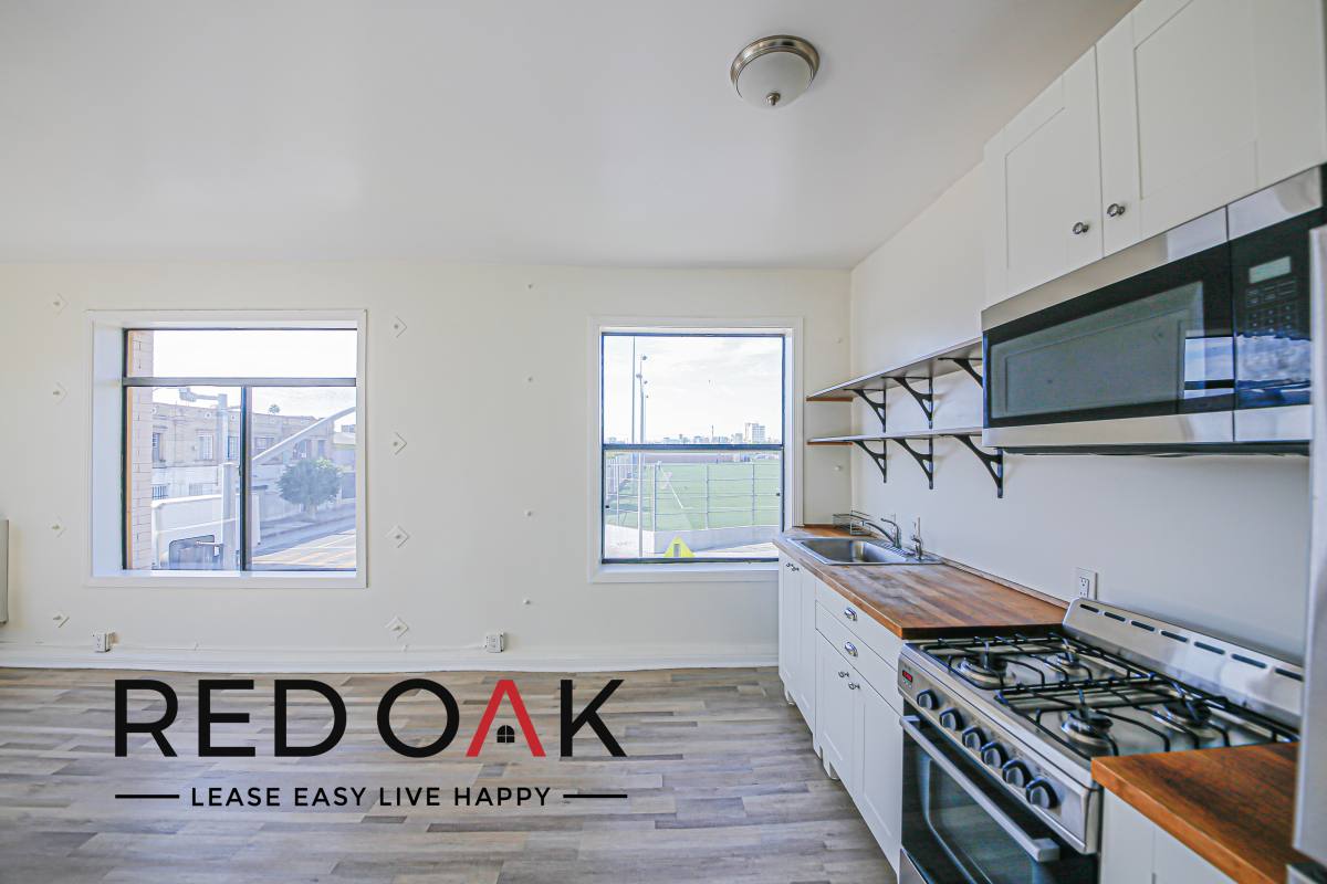 Condo for rent at 692 Valencia St #309, Los Angeles, CA 90017