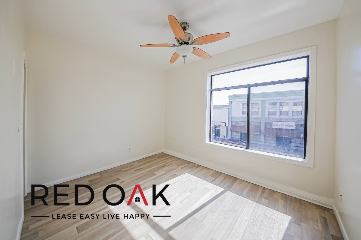 Condo for rent at 692 Valencia St #309, Los Angeles, CA 90017