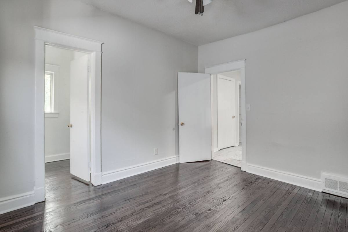 Apartment for rent at 3233 Park Ave, Kansas City, MO 64109