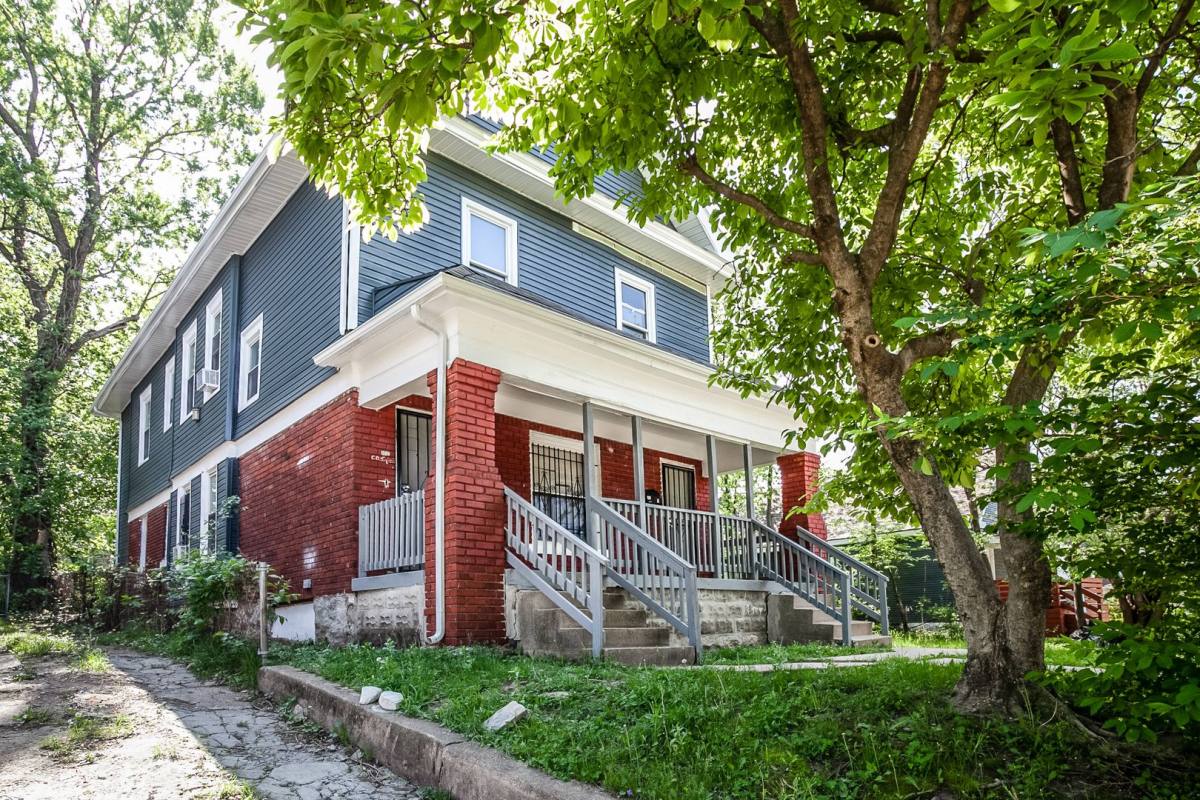 Apartment for rent at 3233 Park Ave, Kansas City, MO 64109