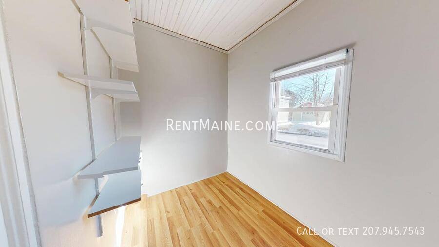 Apartment for rent at 52 Hayes St #1, Old Town, ME 04468