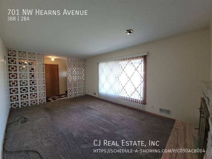 House for rent at 701 NW Hearns Ave, Blue Springs, MO 64015