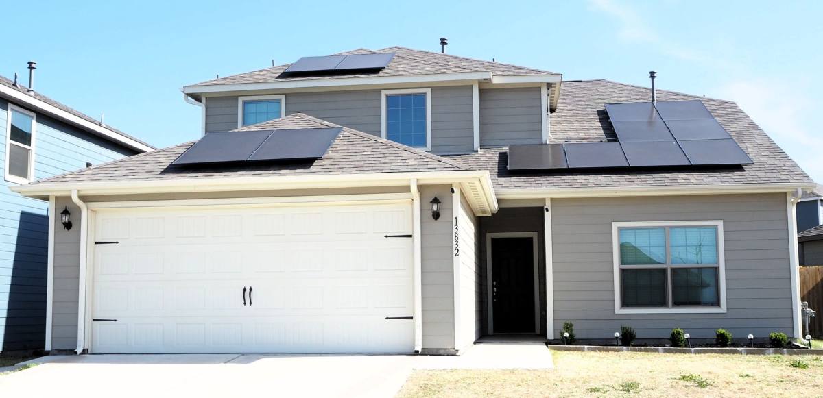 House for rent at 13832 Musselshell Dr, Ponder, TX 76259