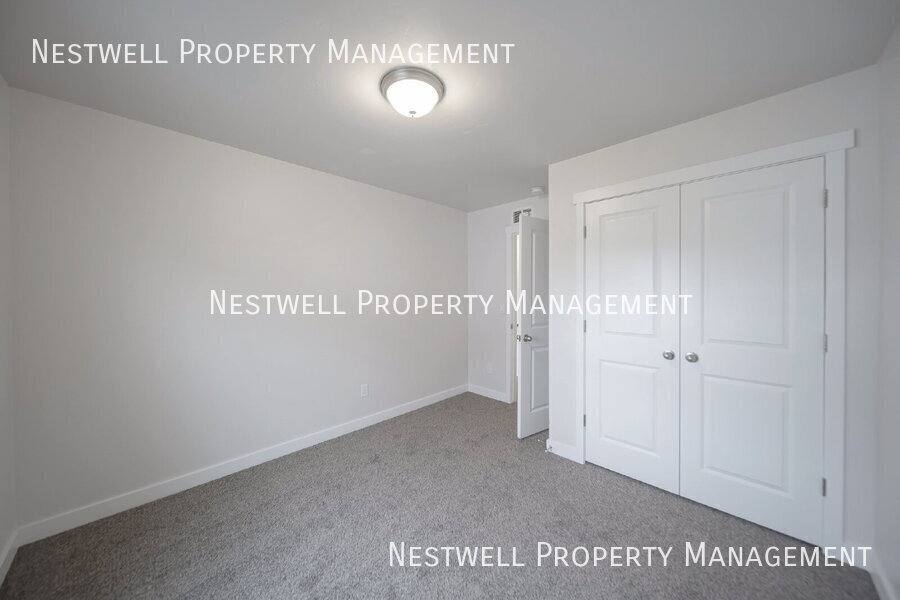 Townhouse for rent at 5247 W S Jordan Parkway, South Jordan, UT 84009