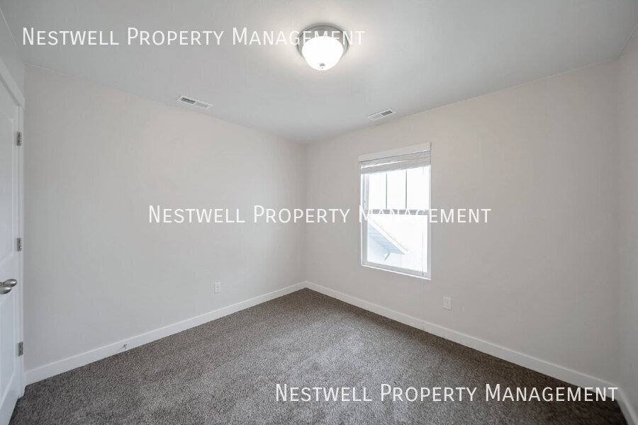 Townhouse for rent at 5247 W S Jordan Parkway, South Jordan, UT 84009