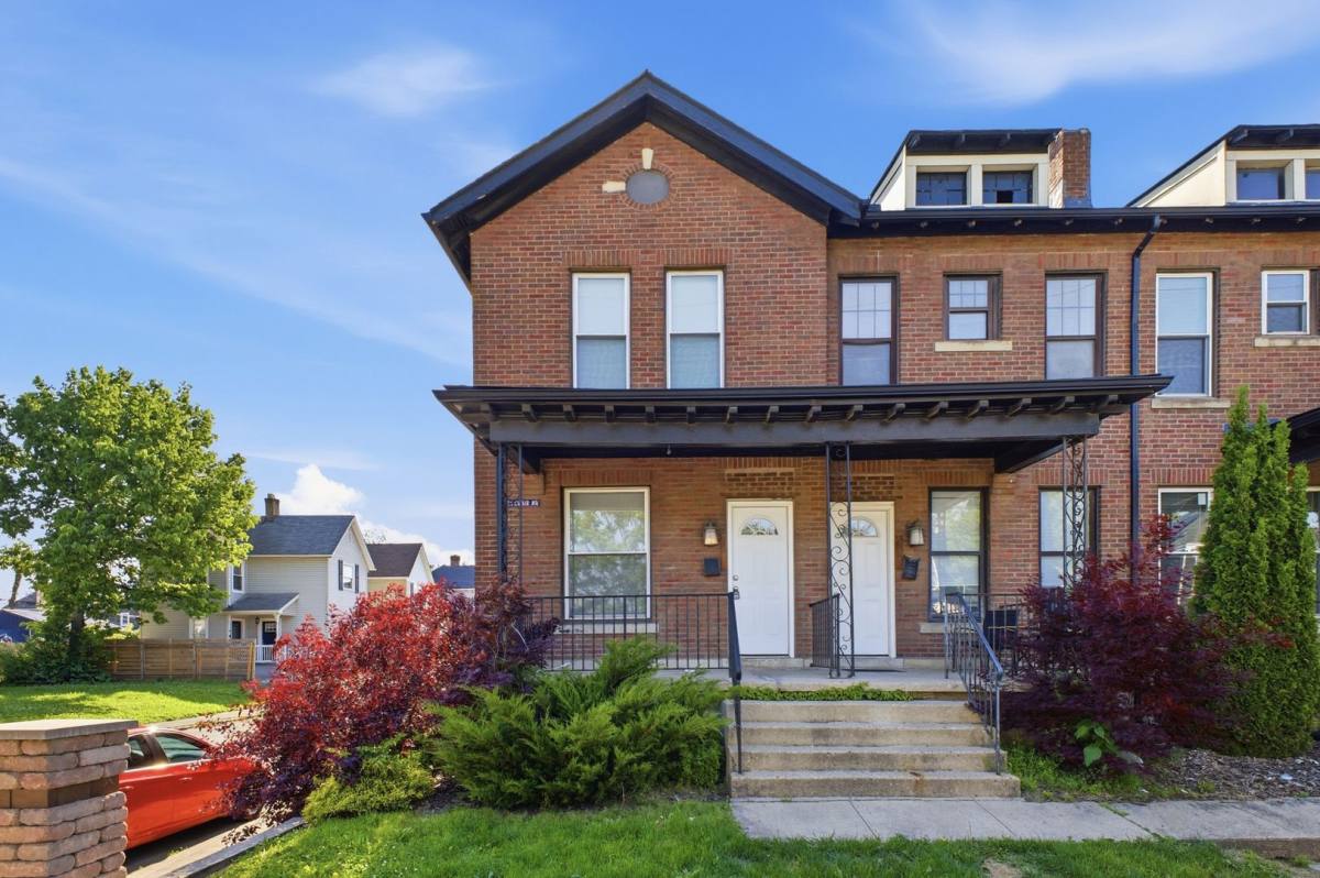 Apartment for rent at 387-393 Saint Clair Ave, Columbus, OH 43203