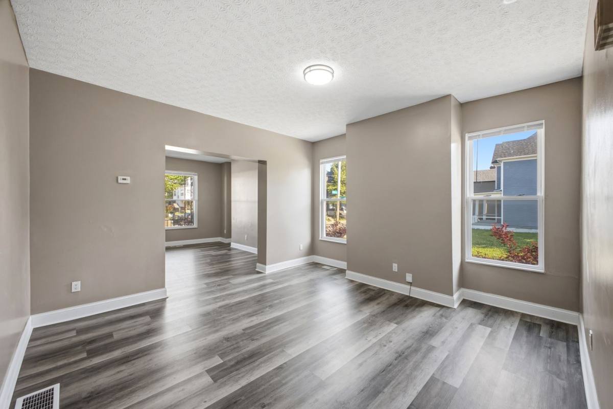 Apartment for rent at 387-393 Saint Clair Ave, Columbus, OH 43203