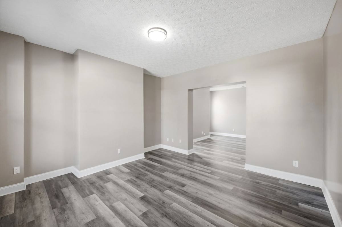 Apartment for rent at 387-393 Saint Clair Ave, Columbus, OH 43203