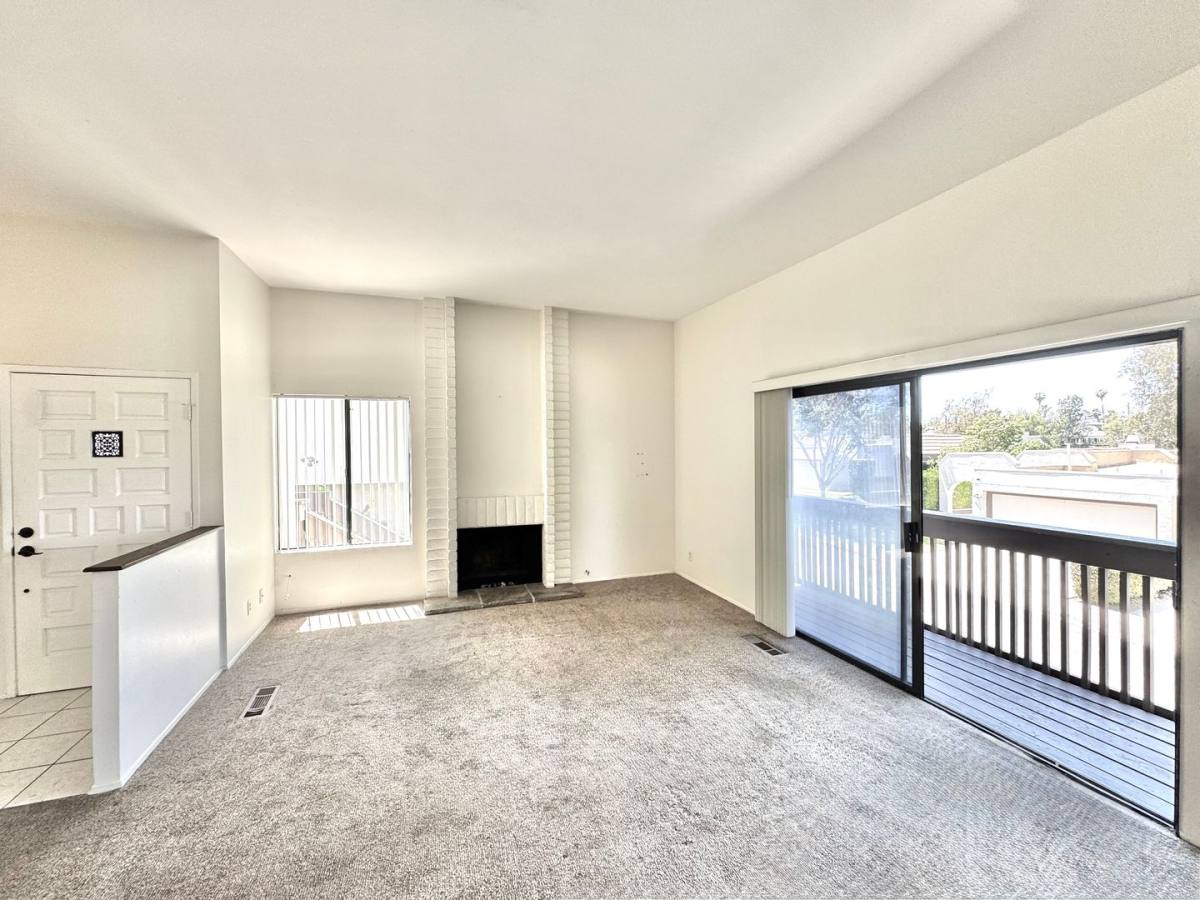 Townhouse for rent at 6664 Reservoir Lane, San Diego, CA 92115