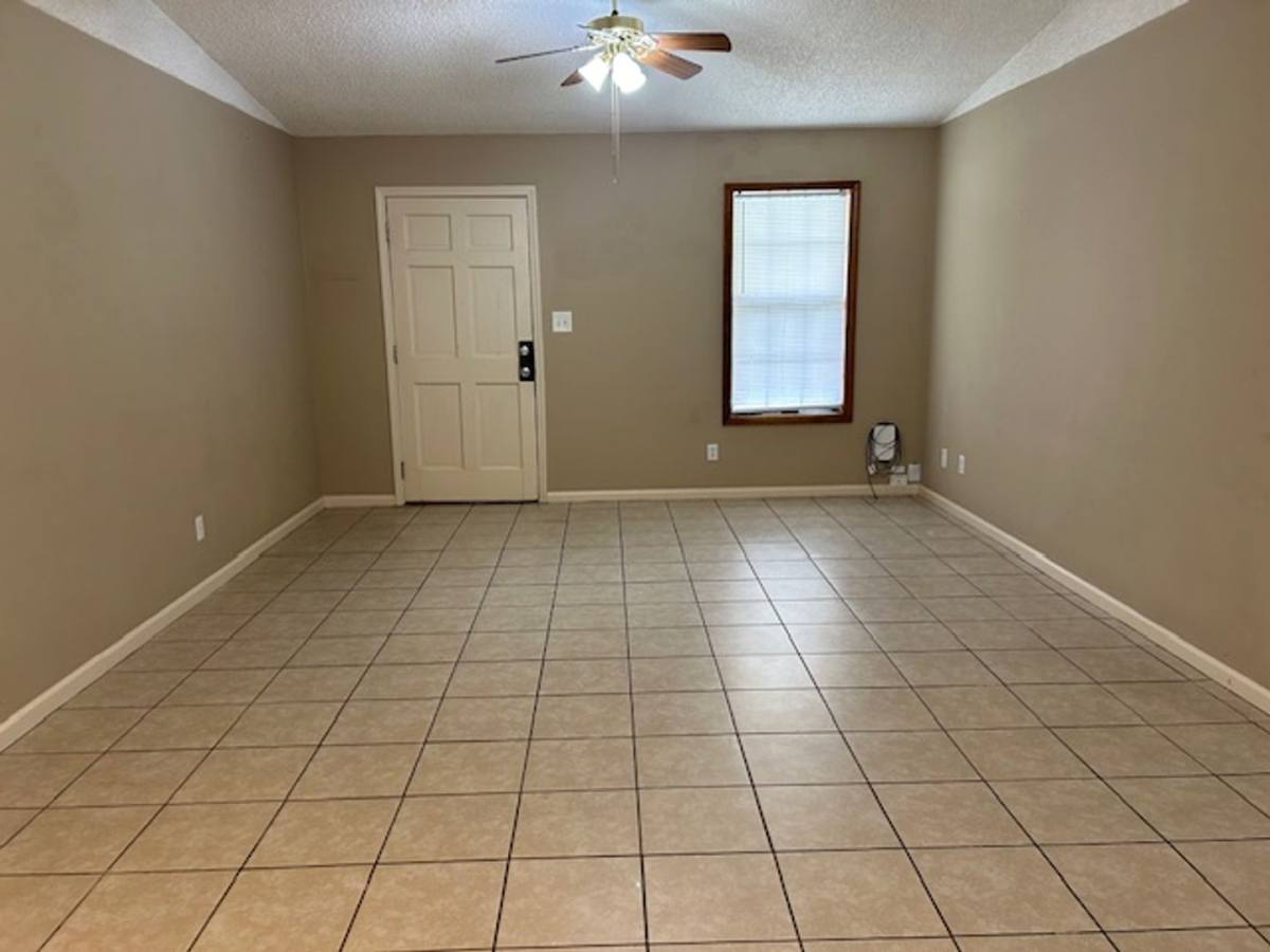 Apartment for rent at 3553 Studstill Rd, Valdosta, GA 31605