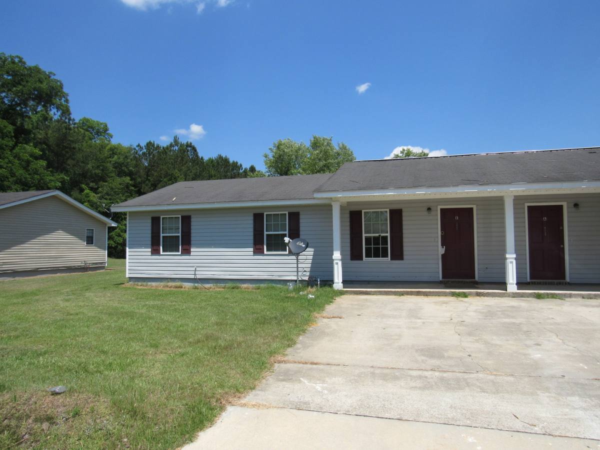 Apartment for rent at 3553 Studstill Rd, Valdosta, GA 31605