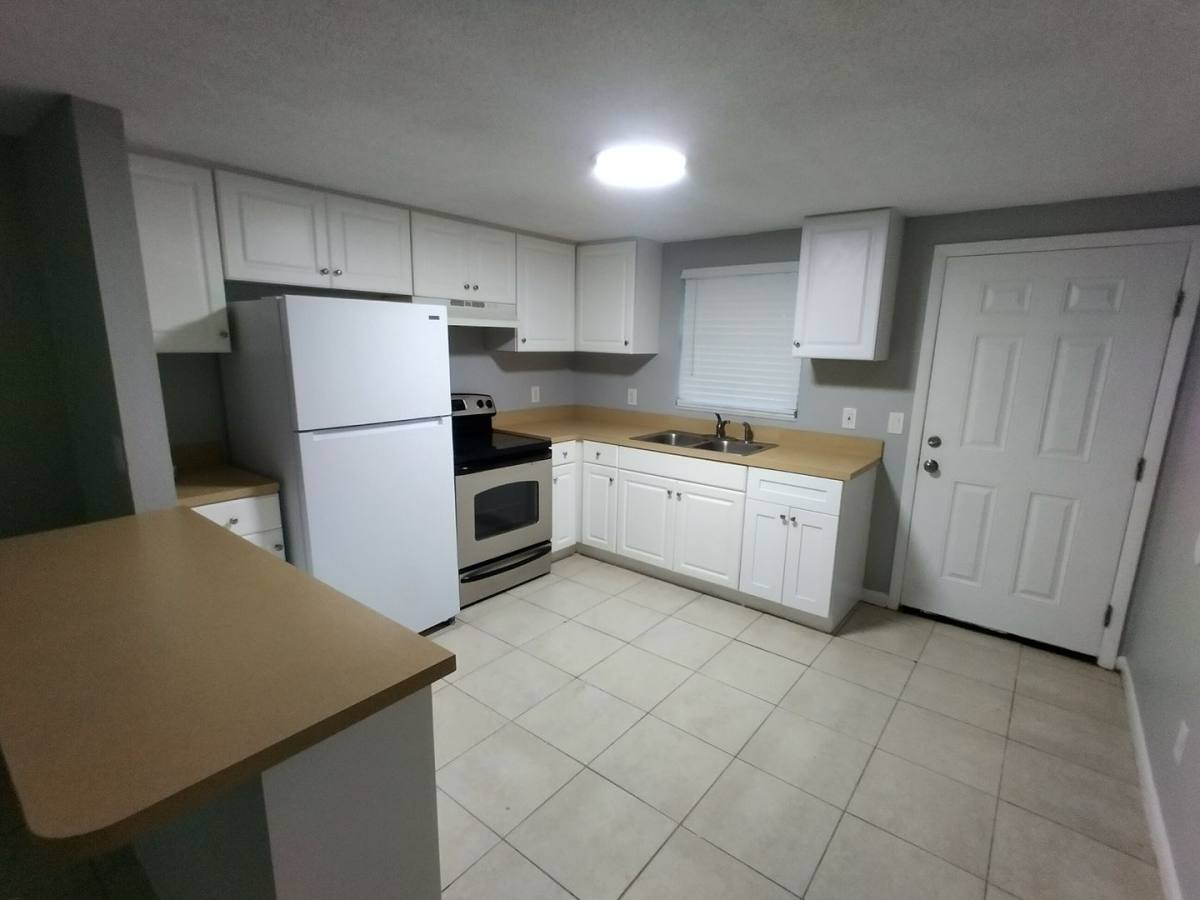Apartment for rent at 11720 N 14th St, Tampa, FL 33612