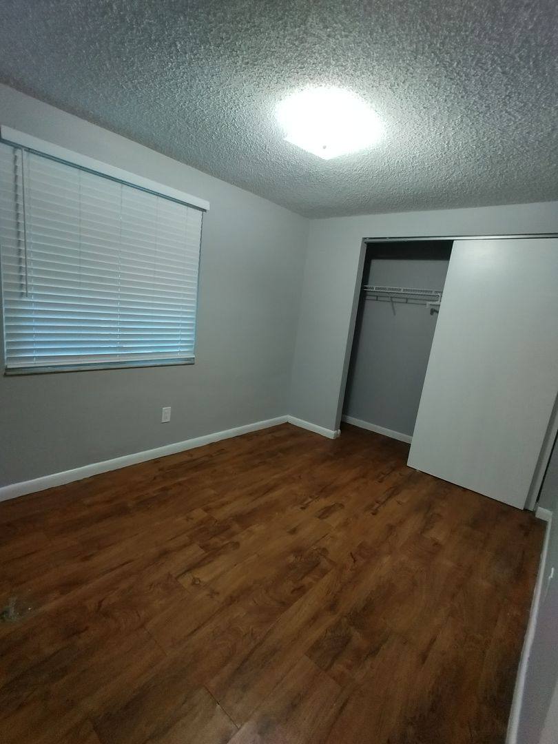 Apartment for rent at 11720 N 14th St, Tampa, FL 33612