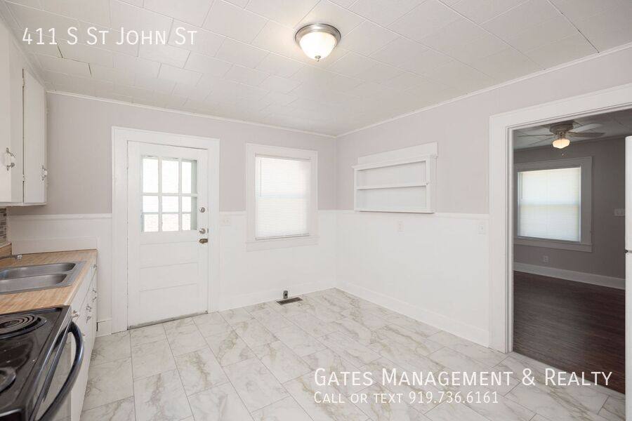 Apartment for rent at 411 S St John, Burlington, NC 27217