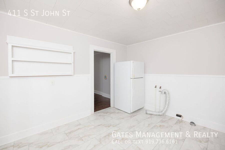 Apartment for rent at 411 S St John, Burlington, NC 27217