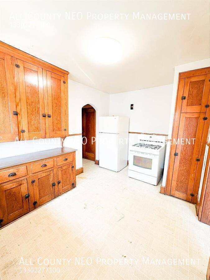 Apartment for rent at 680 Sherman St #3, Akron, OH 44311