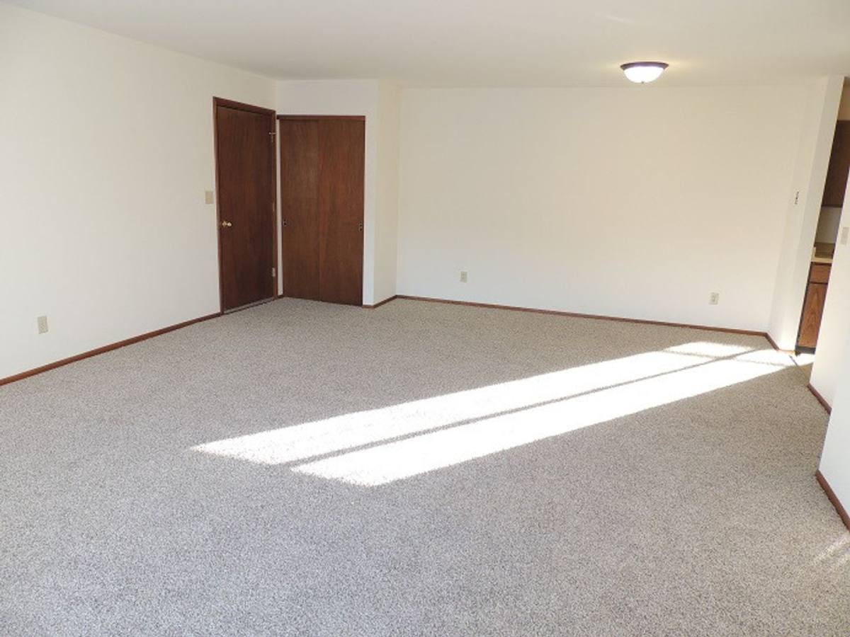 Apartment for rent at 716-730 Mansfield Court, Hartland, WI 53029