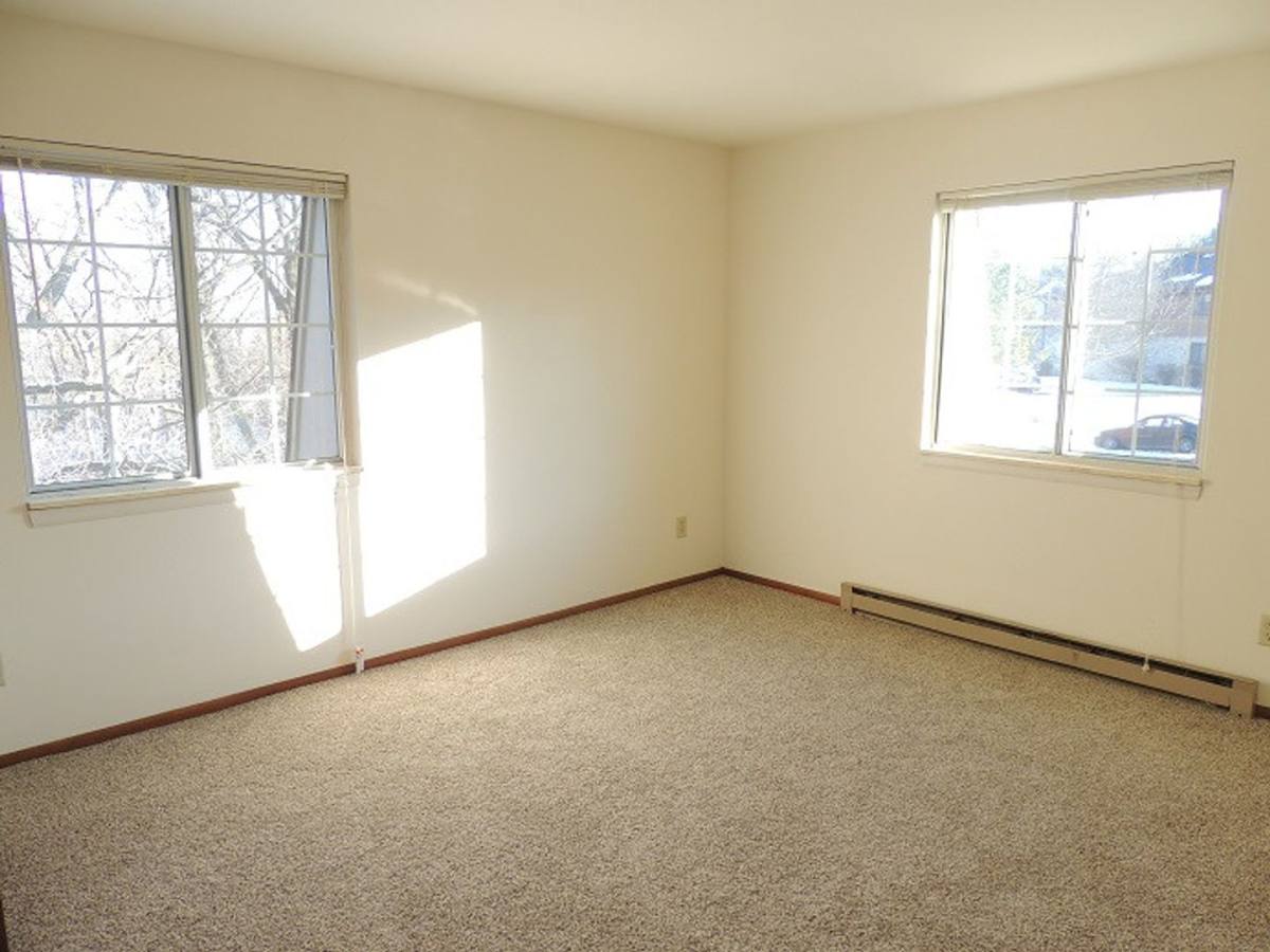 Apartment for rent at 716-730 Mansfield Court, Hartland, WI 53029