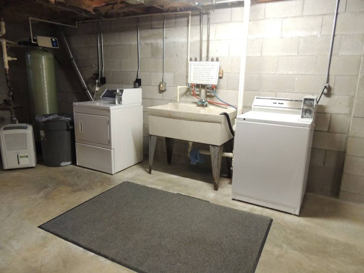 Apartment for rent at 716-730 Mansfield Court, Hartland, WI 53029