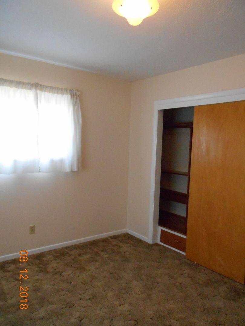 House for rent at 140 SW Daniels St, McMinnville, OR 97128