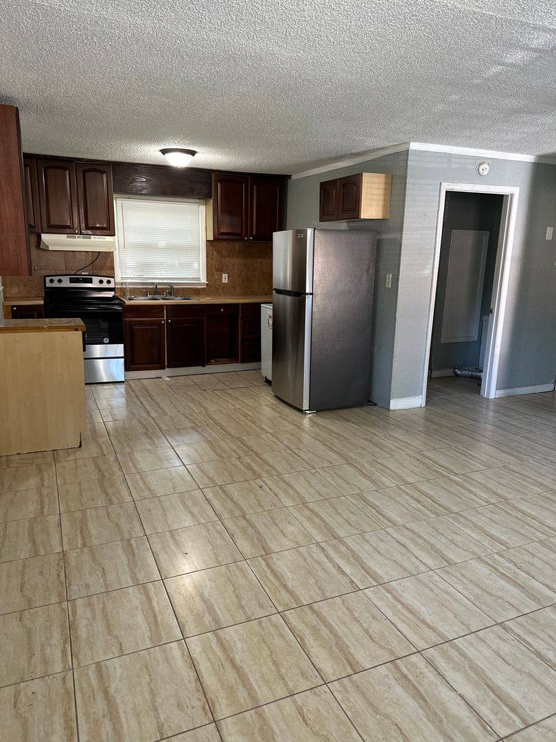 Apartment for rent at 117 119 Pindal Circle, Dallas, NC 28034