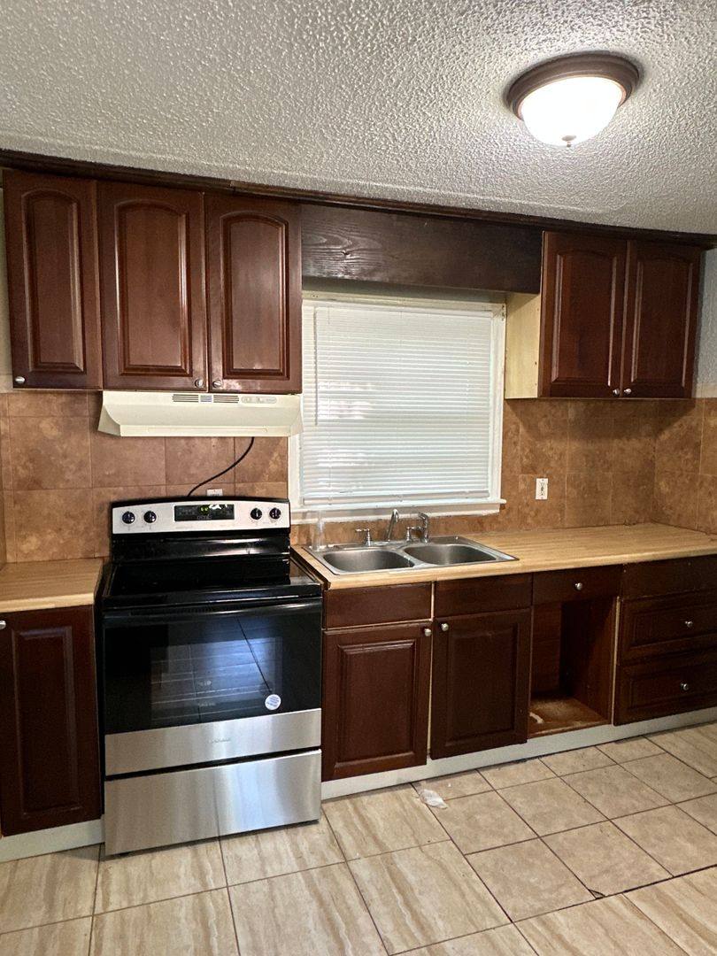 Apartment for rent at 117 119 Pindal Circle, Dallas, NC 28034
