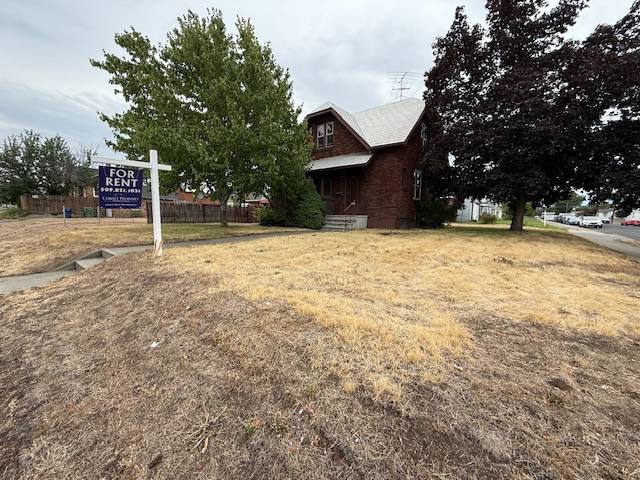 House for rent at 4006 N Addison St, Spokane, WA 99207