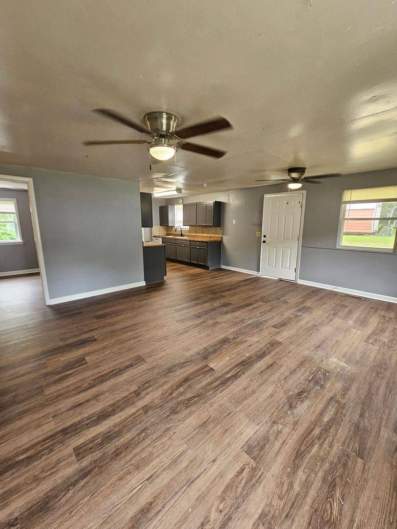 House for rent at 907 Denver, Benton, AR 72019