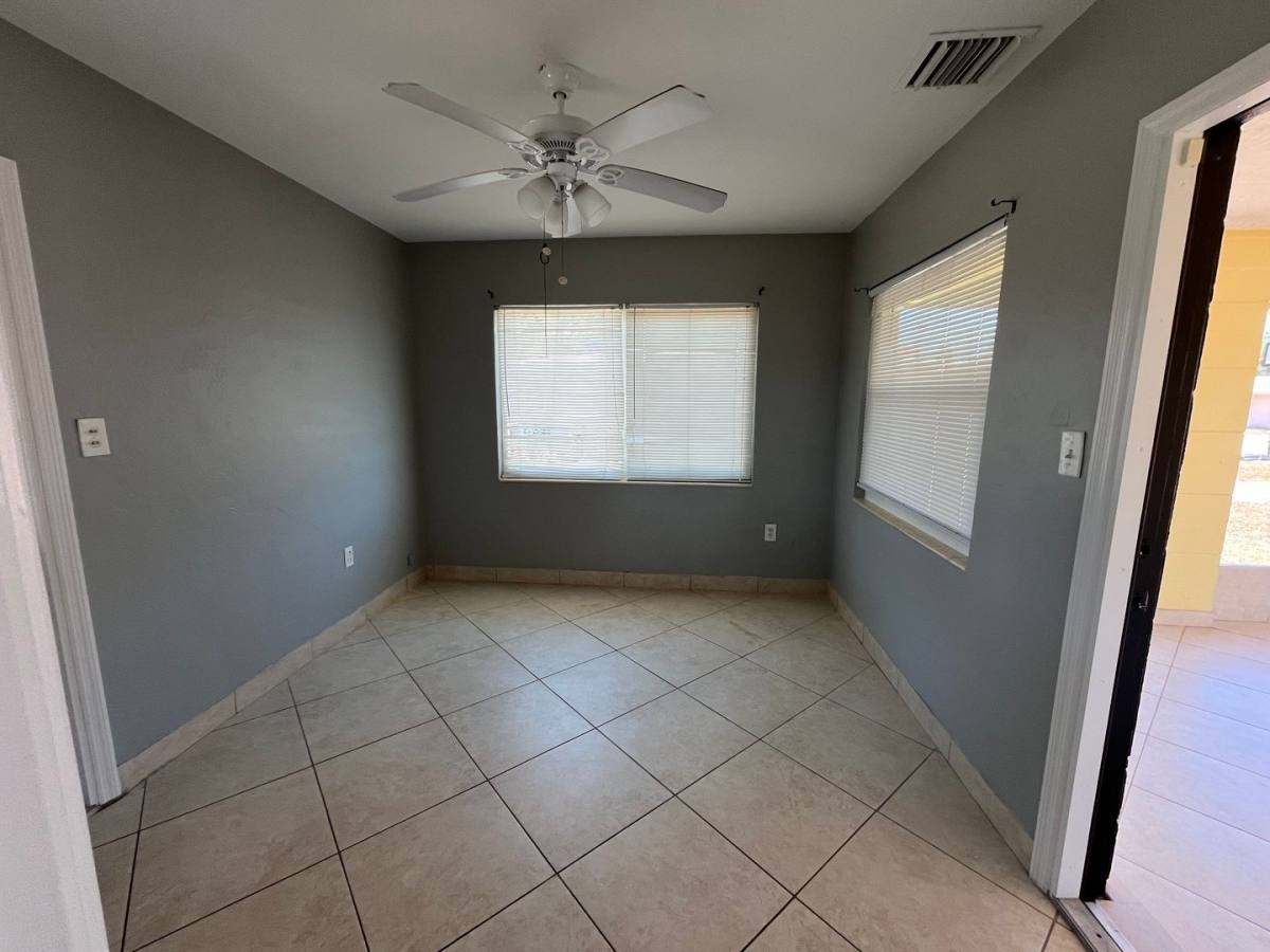 House for rent at 2154 Inner Cass Circle, Sarasota, FL 34231