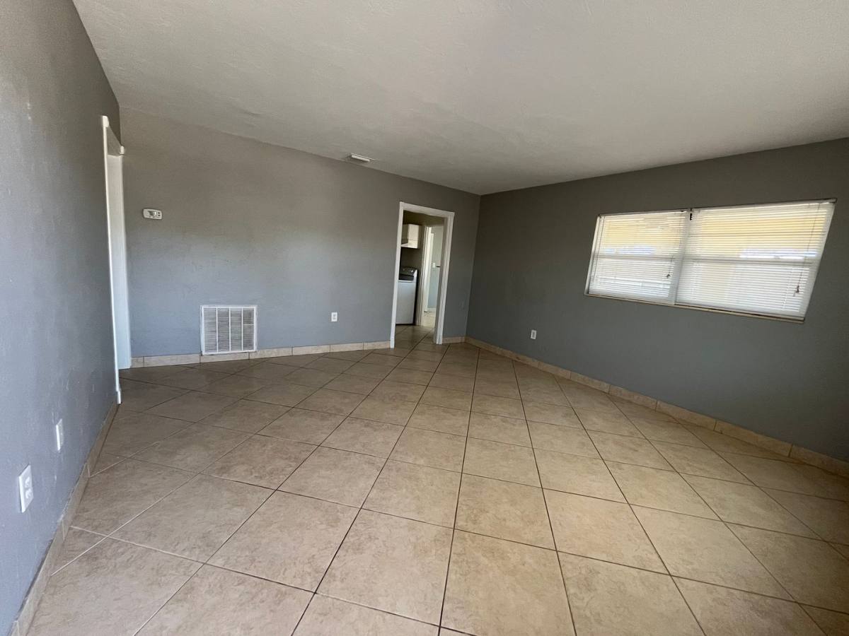 House for rent at 2154 Inner Cass Circle, Sarasota, FL 34231