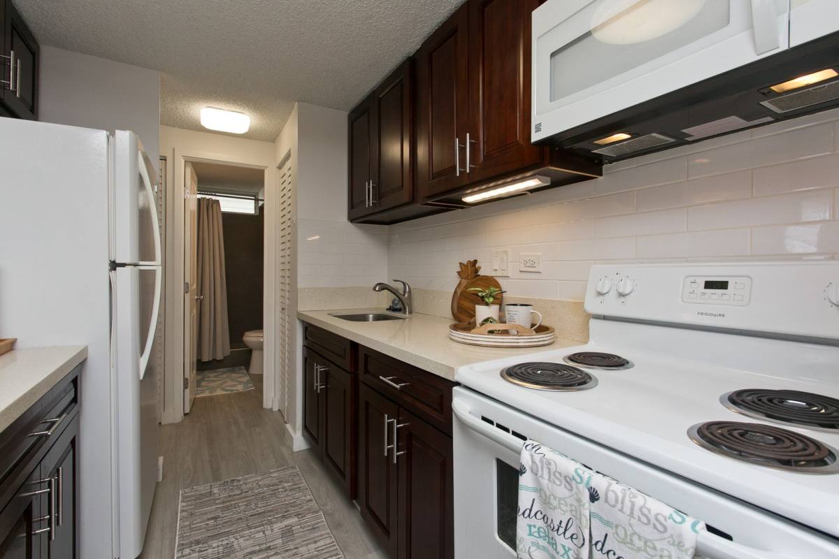 Condo for rent at 440 Lewers St, Honolulu, HI 96815