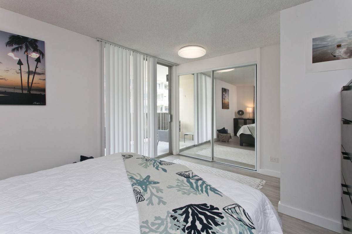 Condo for rent at 440 Lewers St, Honolulu, HI 96815