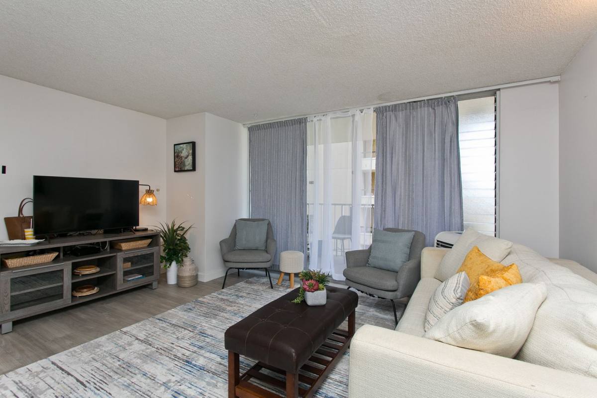 Condo for rent at 440 Lewers St, Honolulu, HI 96815