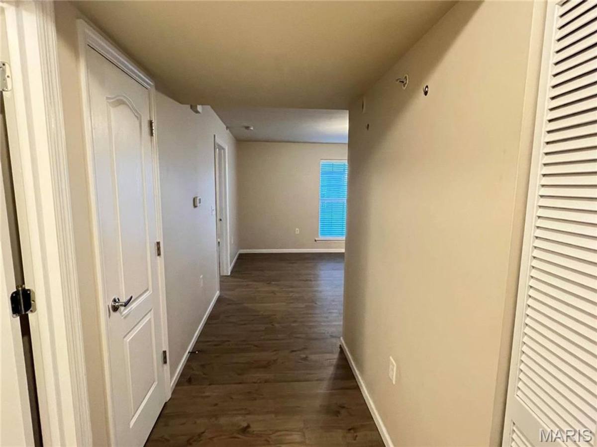 Apartment for rent at 5114 Welsh Dr, Lake Saint Louis, MO 63367